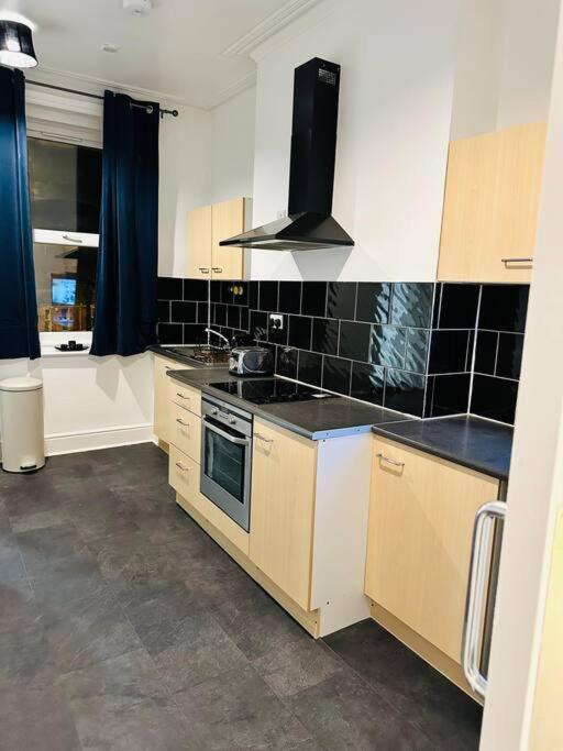 Bespoke 2 Bedroom Apt Derby City Экстерьер фото