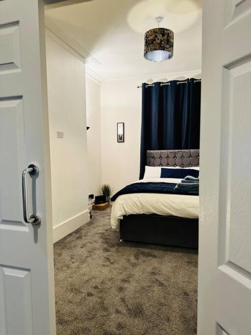Bespoke 2 Bedroom Apt Derby City Экстерьер фото