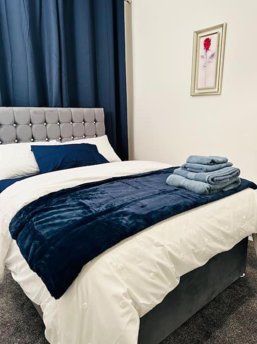 Bespoke 2 Bedroom Apt Derby City Экстерьер фото