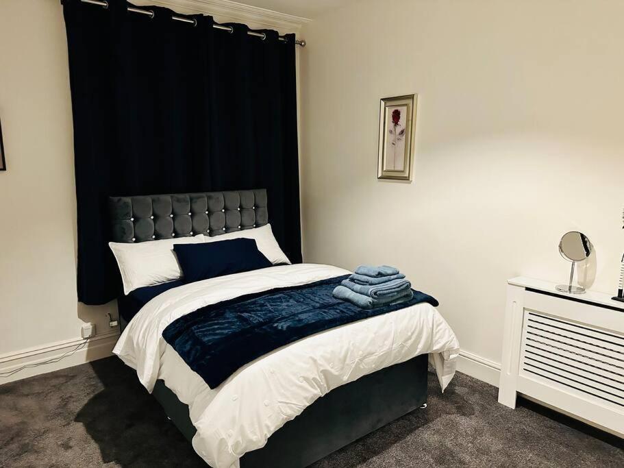 Bespoke 2 Bedroom Apt Derby City Экстерьер фото