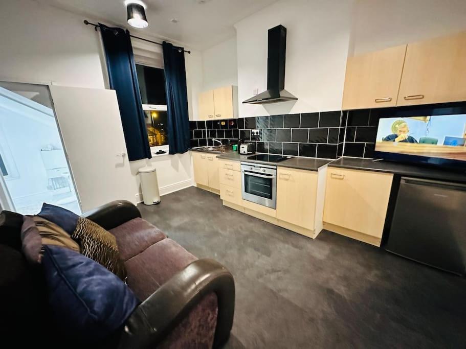 Bespoke 2 Bedroom Apt Derby City Экстерьер фото